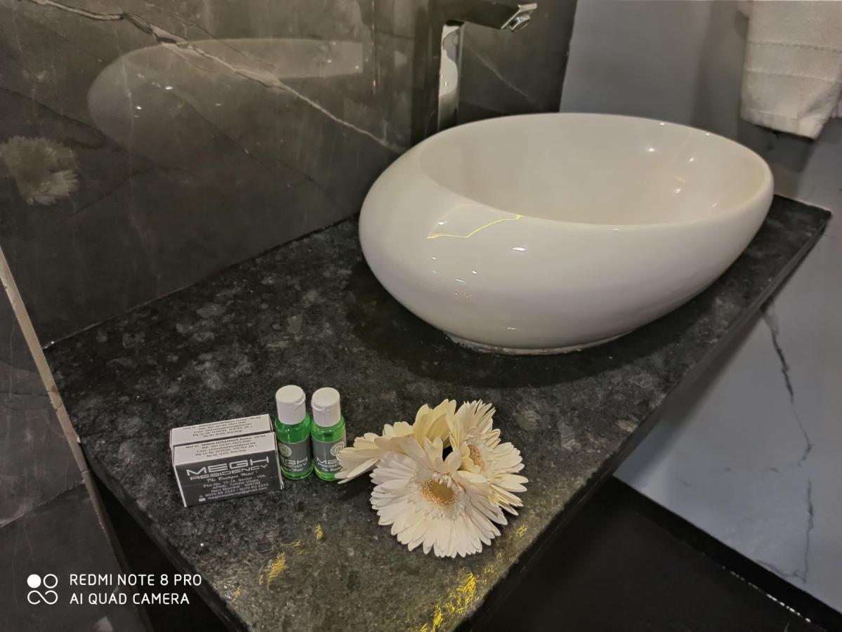 Megh Residency Navi Mumbai Otel Dış mekan fotoğraf